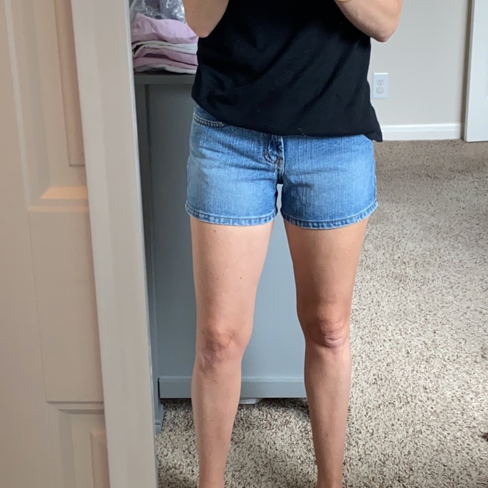 Vintage l.e.i. Jean shorts.